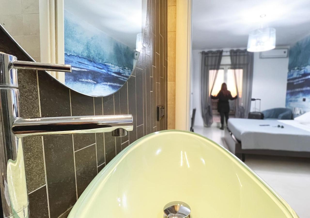 Skyline Hotel Civitavecchia Kültér fotó