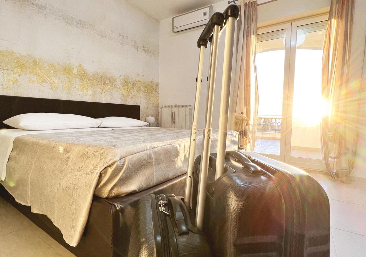 Skyline Hotel Civitavecchia Kültér fotó